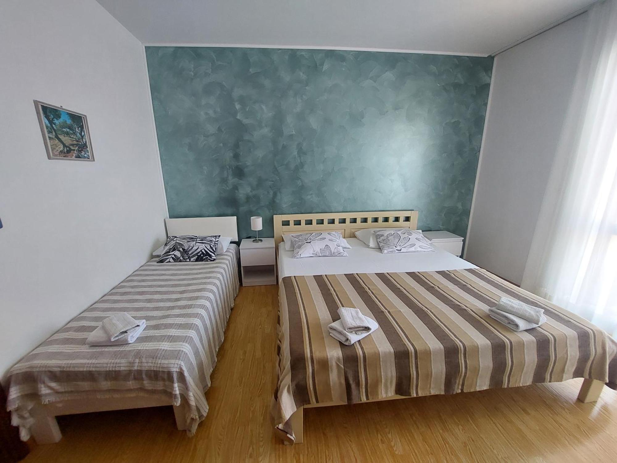 Apartment Gordana Trogir Exterior photo